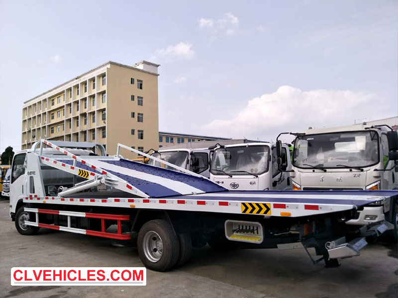 ISUZU ELF Wrecker tow truck ISUZU ELF Wrecker tow truck