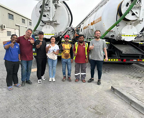 ISUZU Vacuum Tank Truck Sa United Arab Emirates